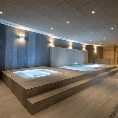 Albergue Spa Cruceiro De Pedrouzo-2